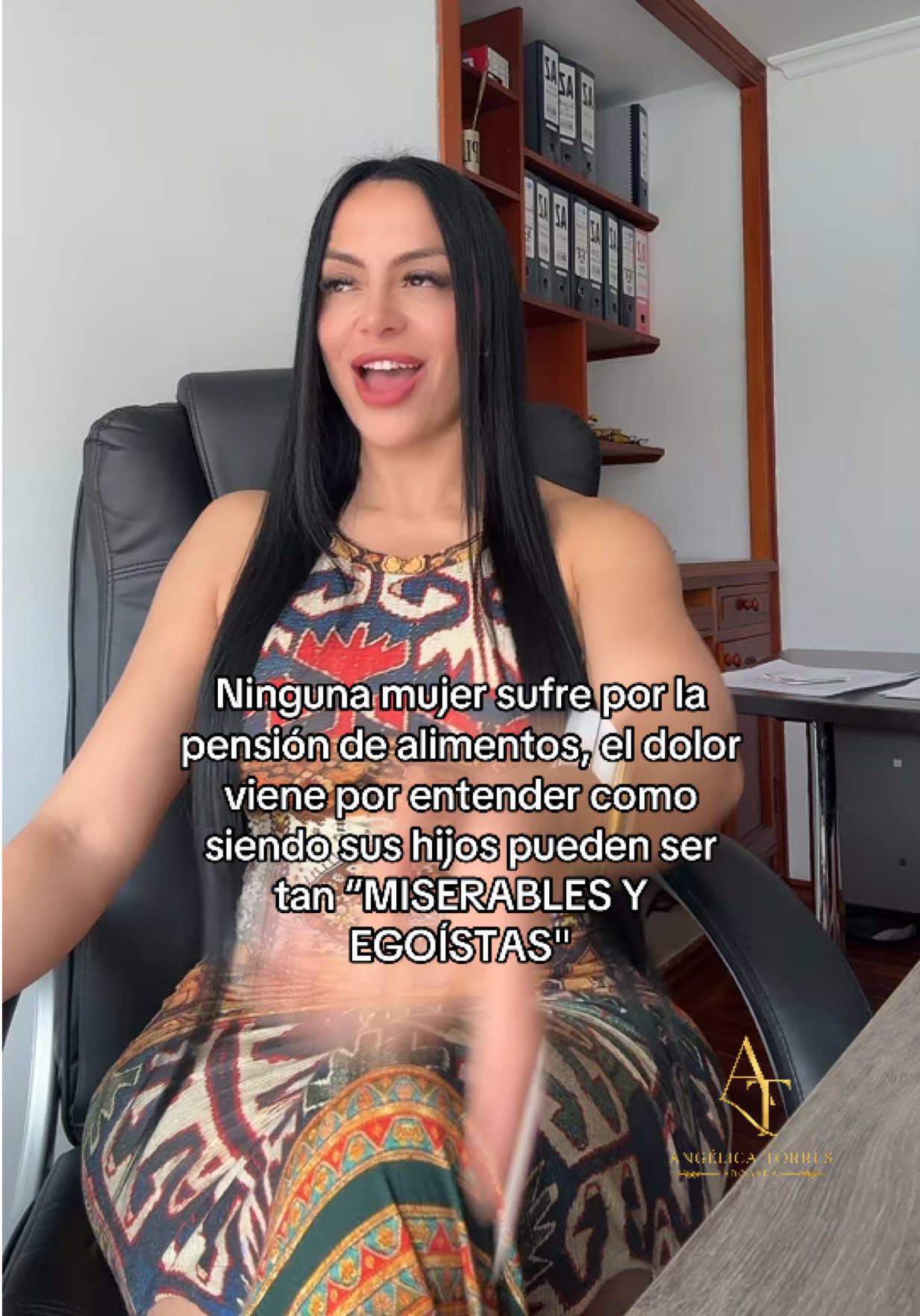 @Abogada Angélica Torres