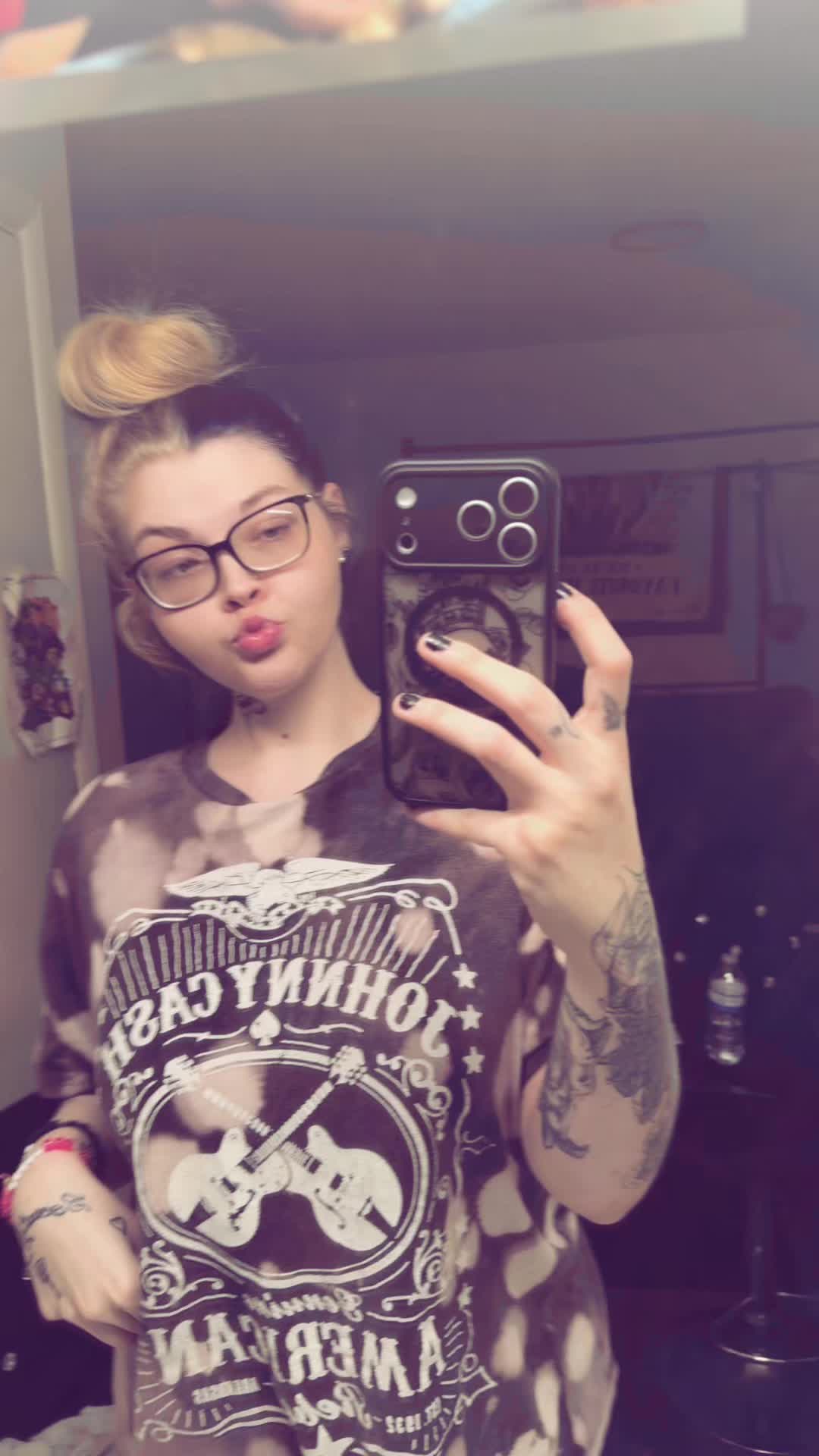 @that_whitegirrl
