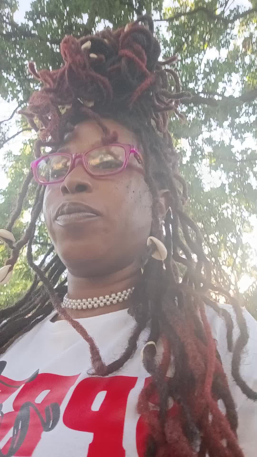 @fine azz LIBRA