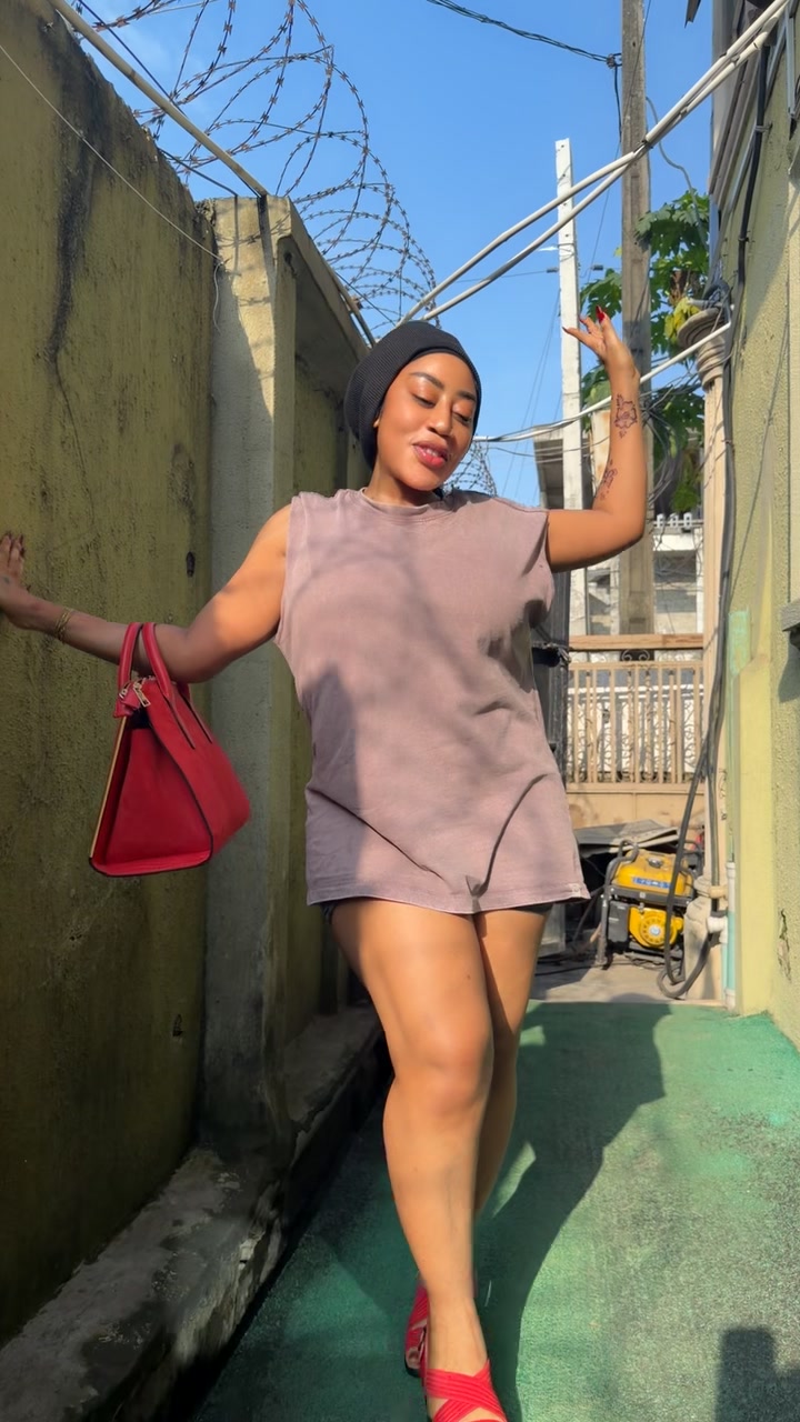 @Moyolawalofficial