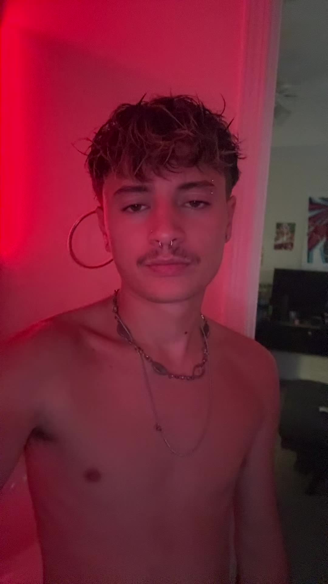 @?