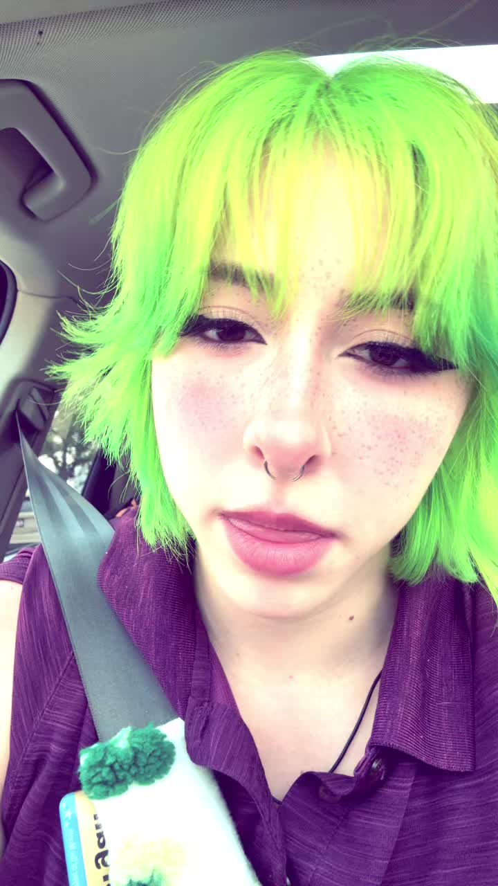 @impineapplegg