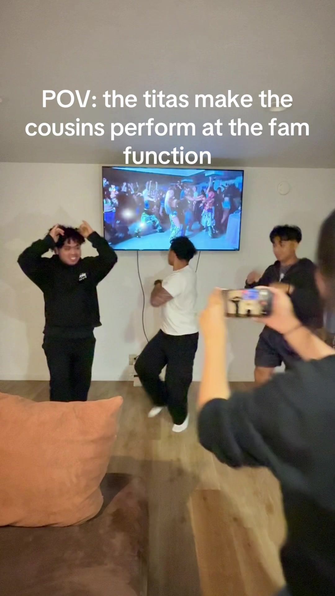 @ekek