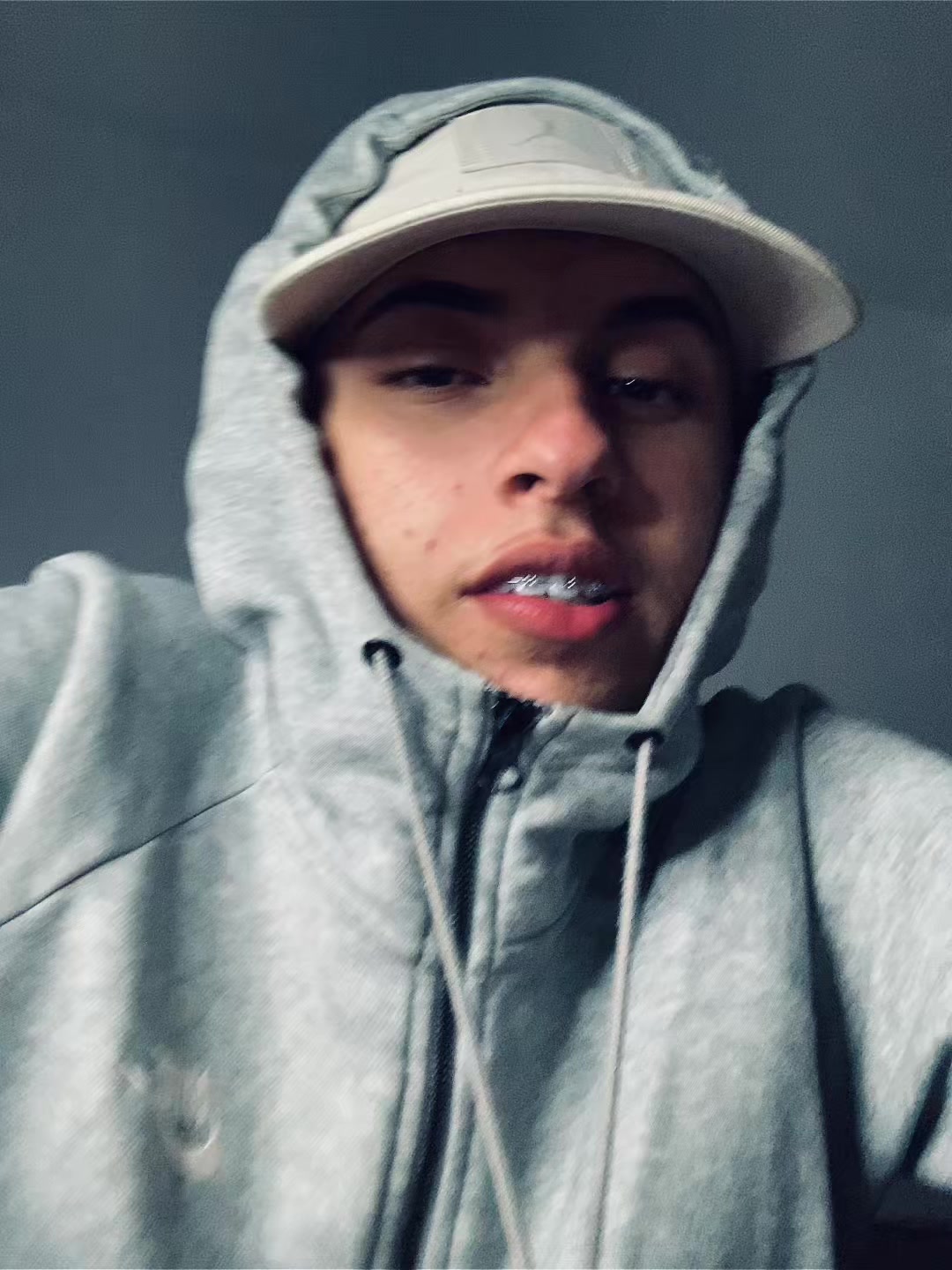 @menochefee77