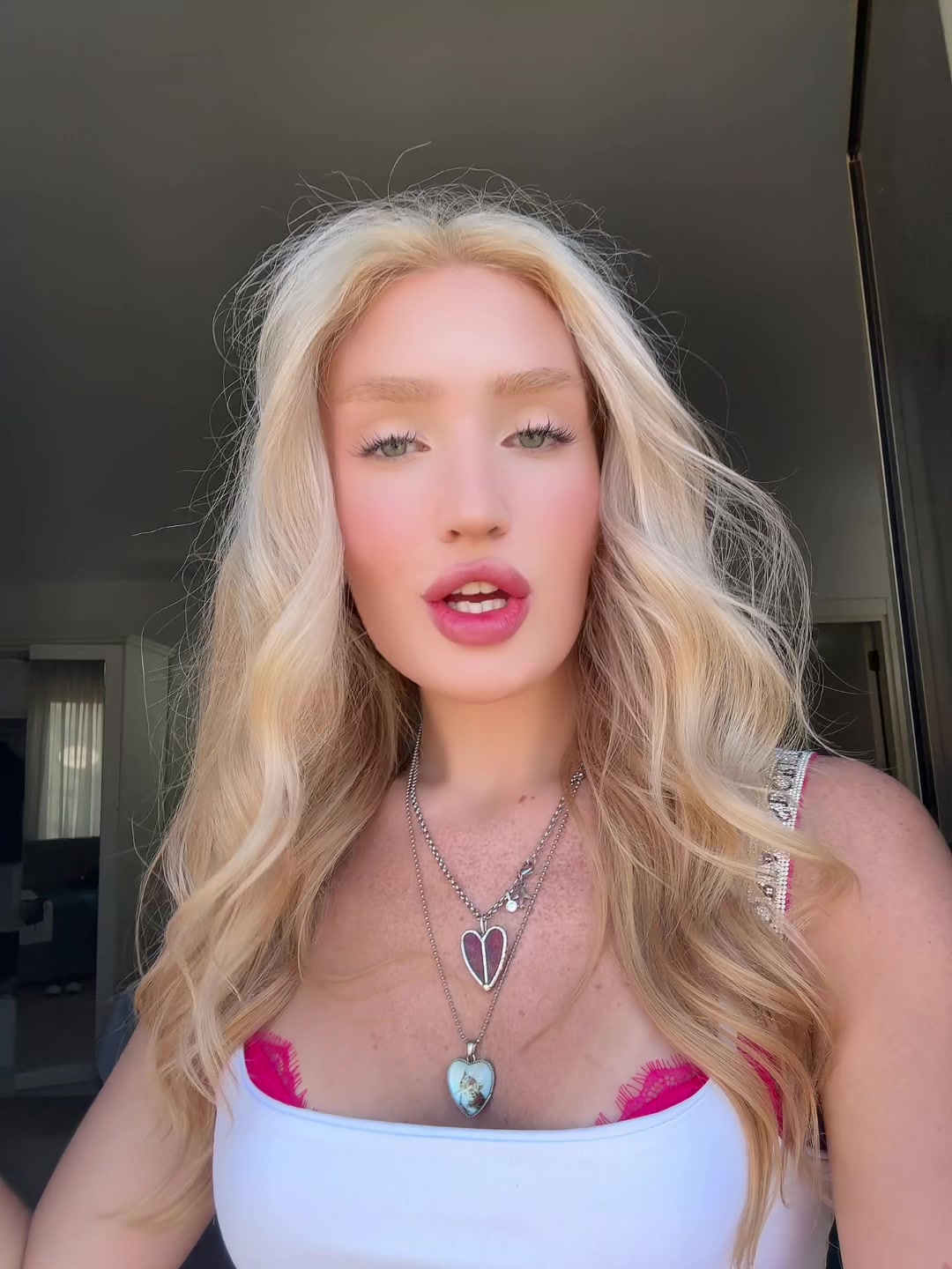 @kondratyevaaaaaaaaa
