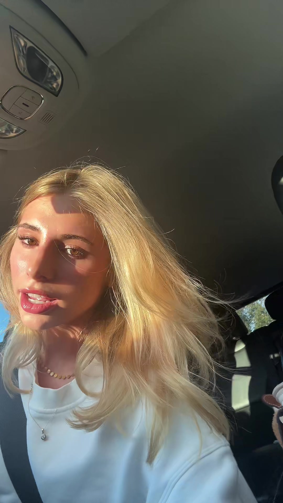 @hi