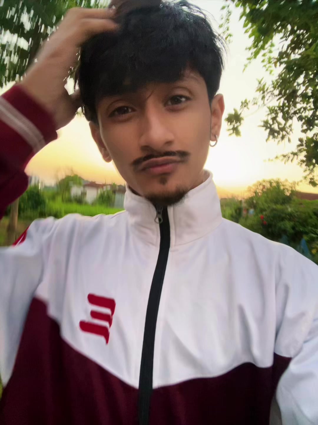 @🕷️