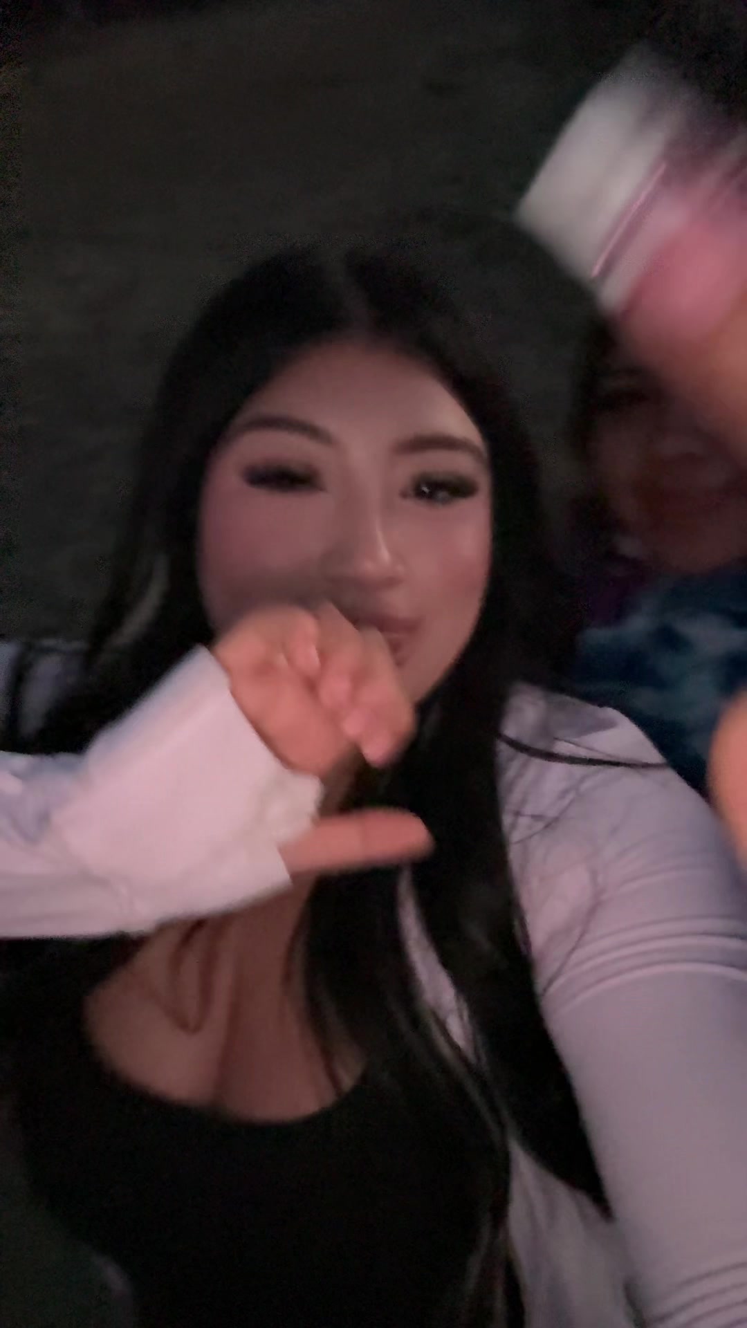 @alisonreyezz