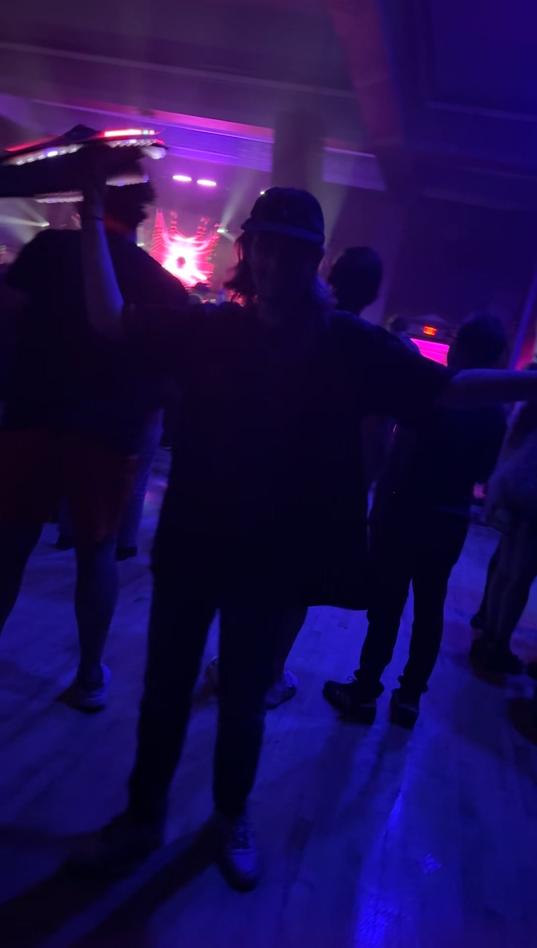 @w0okus