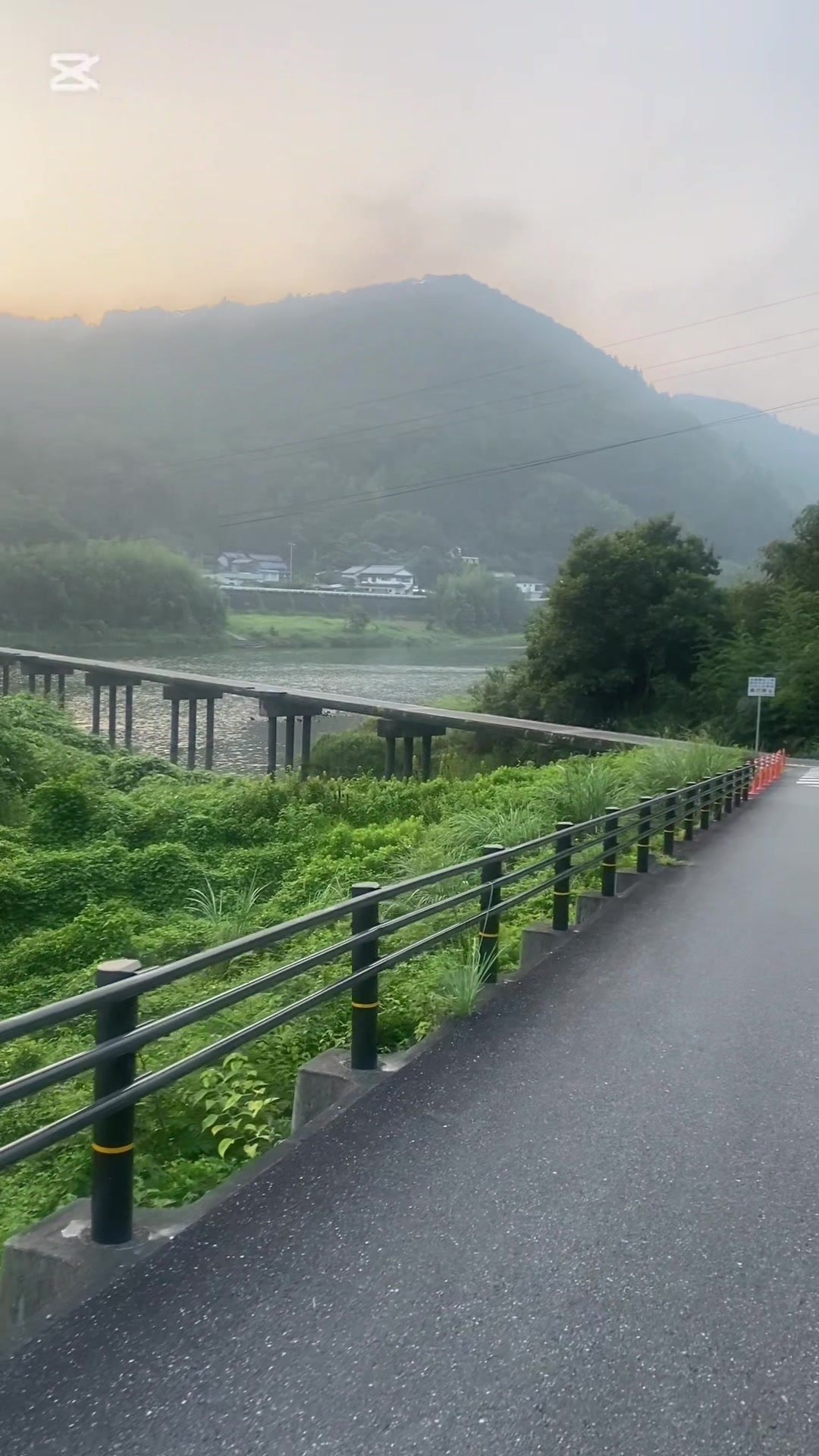 @モブ