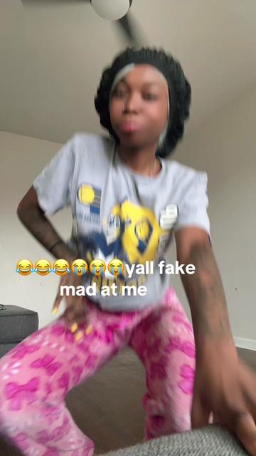 @Gravon_
