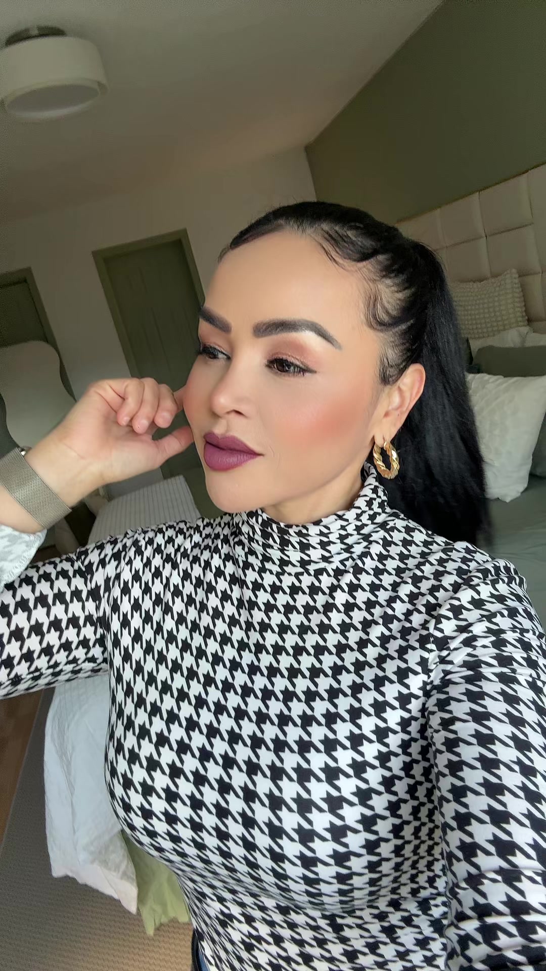 @esterhernandez