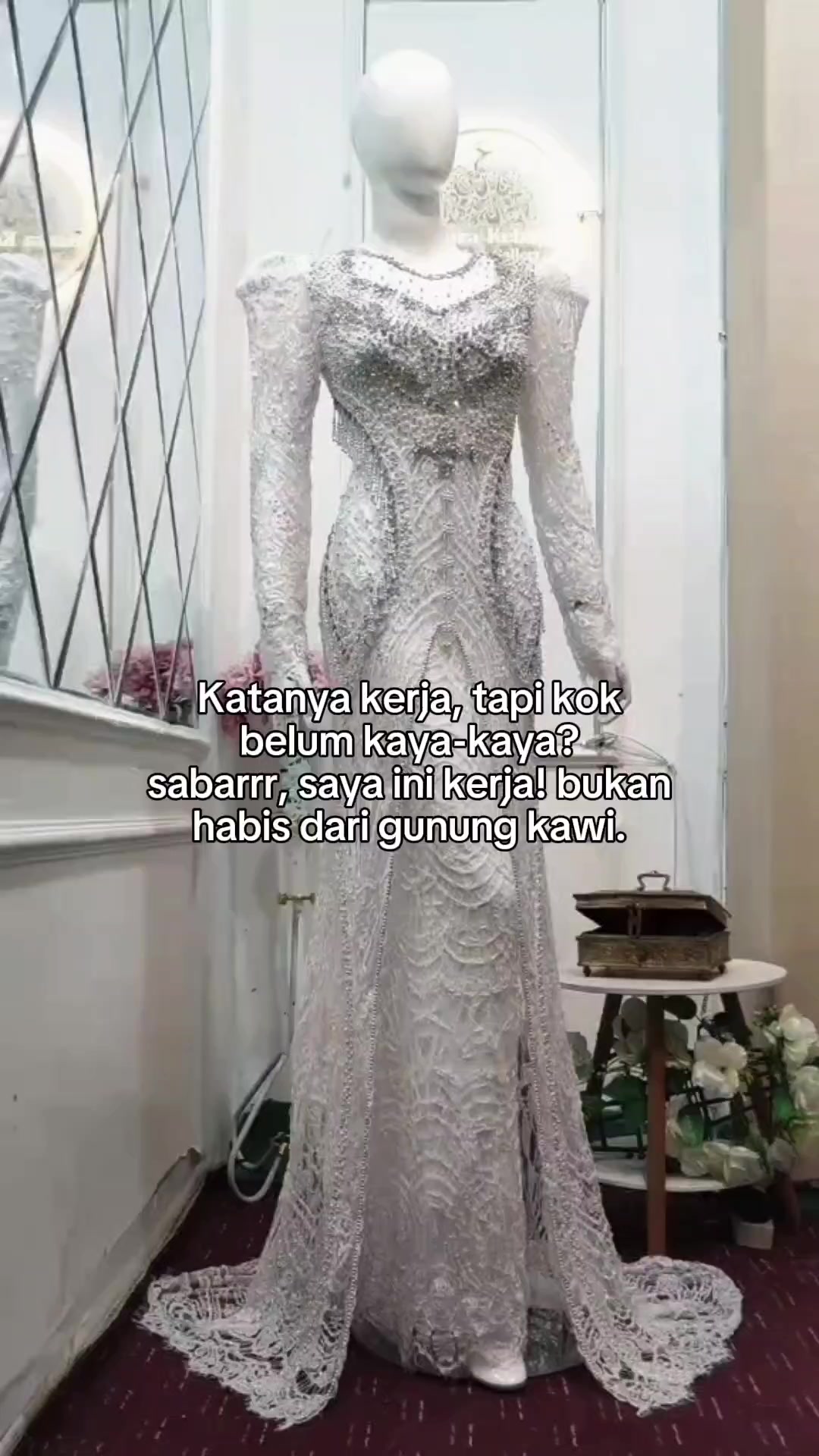 @Mayaweeding