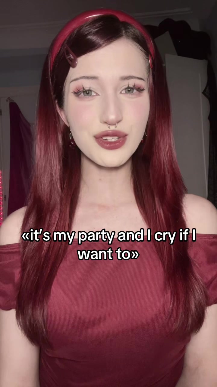 @~𝒱𝒶𝓁ℯ𝓃𝓉𝒾𝓃ℯ~