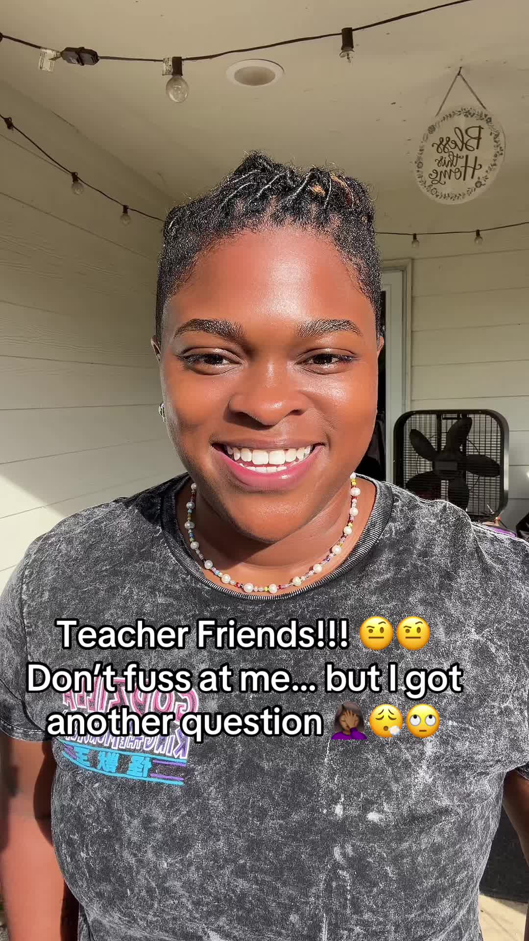 @Mrs. Hood&bull;TEACHER🍎