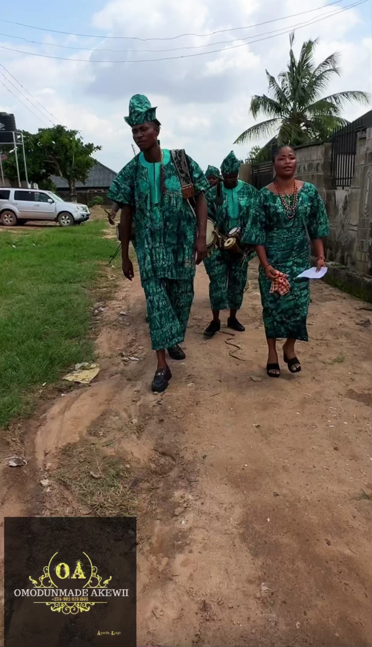 @OMODUNMADE AK&Eacute;W&Igrave;