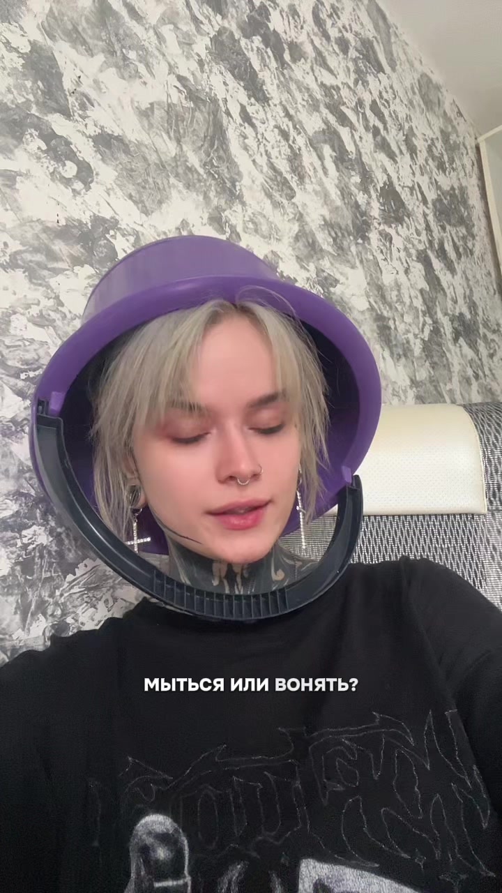 @Tsukini_suka🍅
