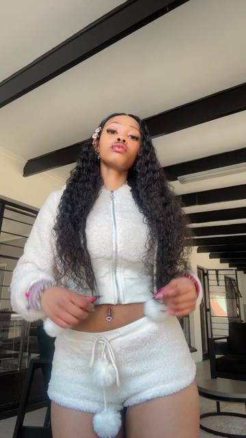 @𝓢𝓲𝔂𝓸🎀
