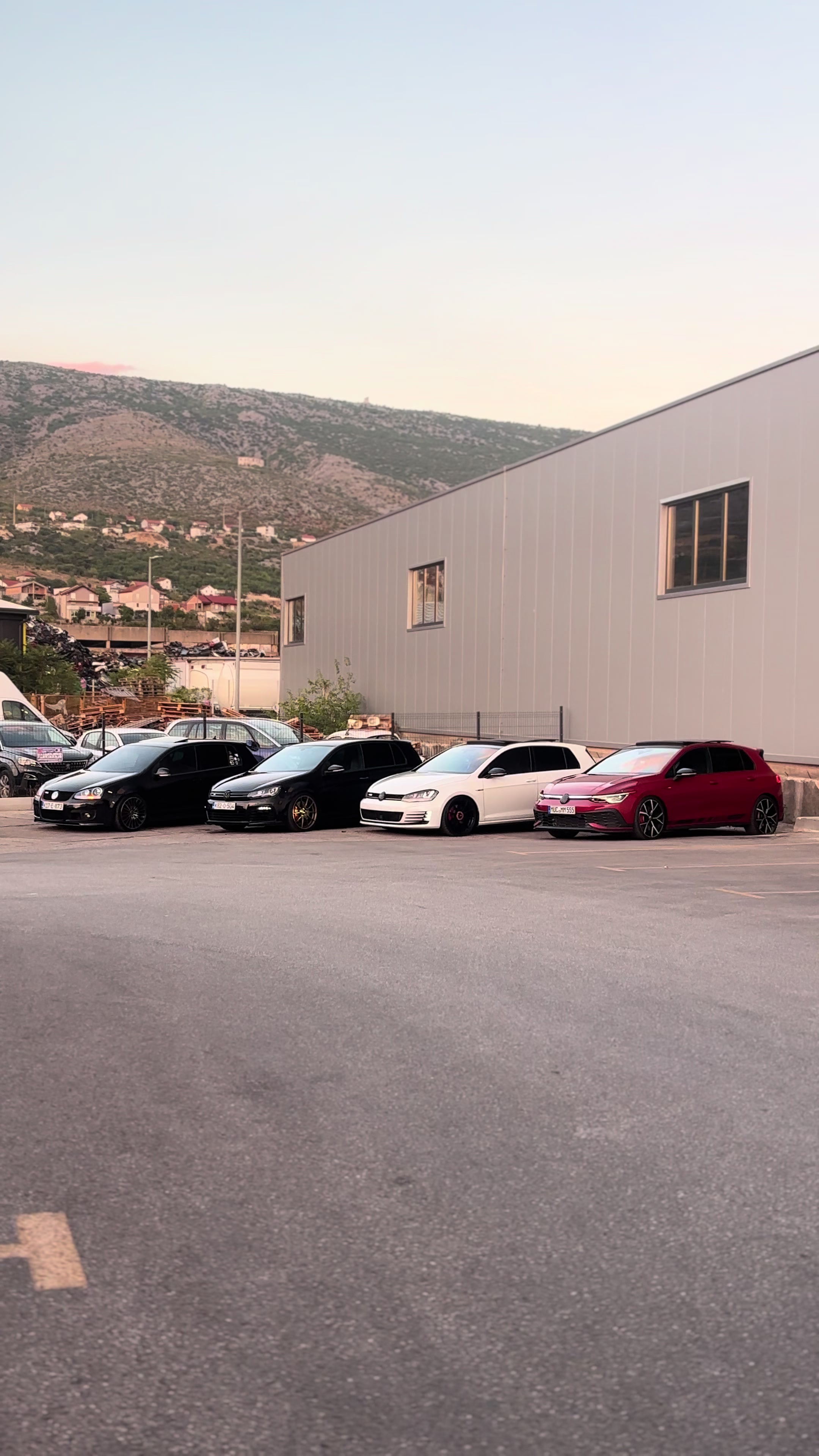 @WHITEGTI