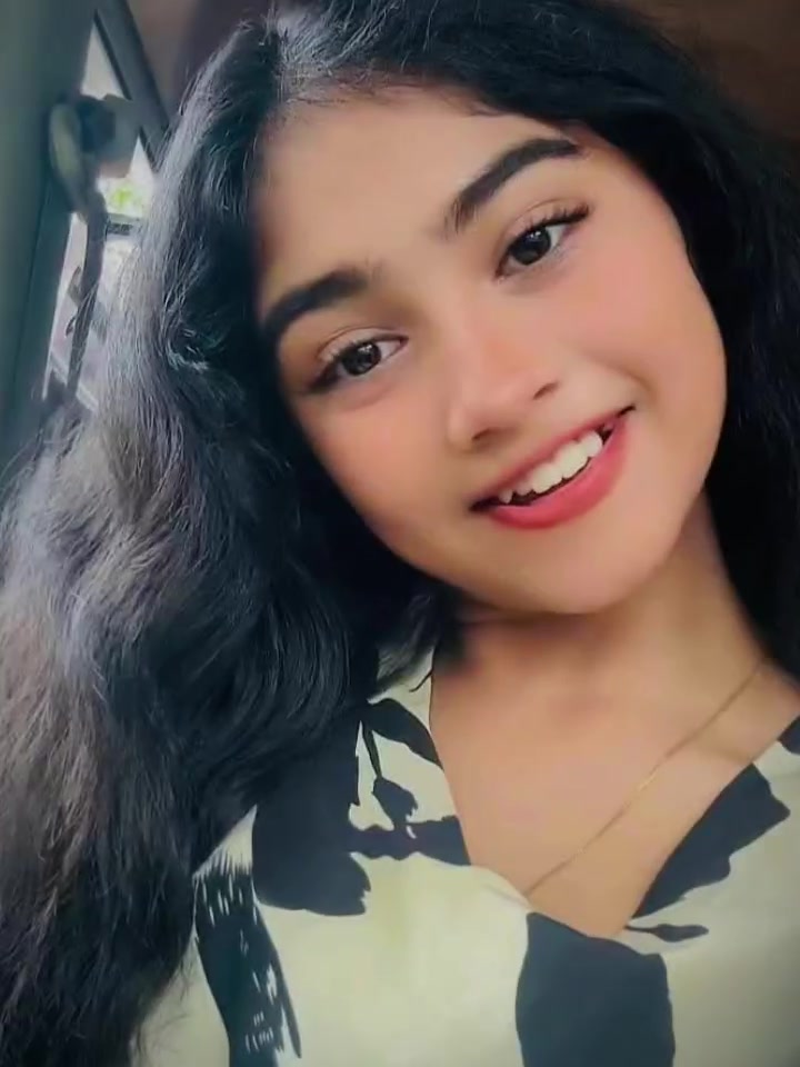 @𝐀𝐤𝐬𝐡𝐚 𝐂𝐡𝐚𝐦𝐮𝐝𝐢 🦋