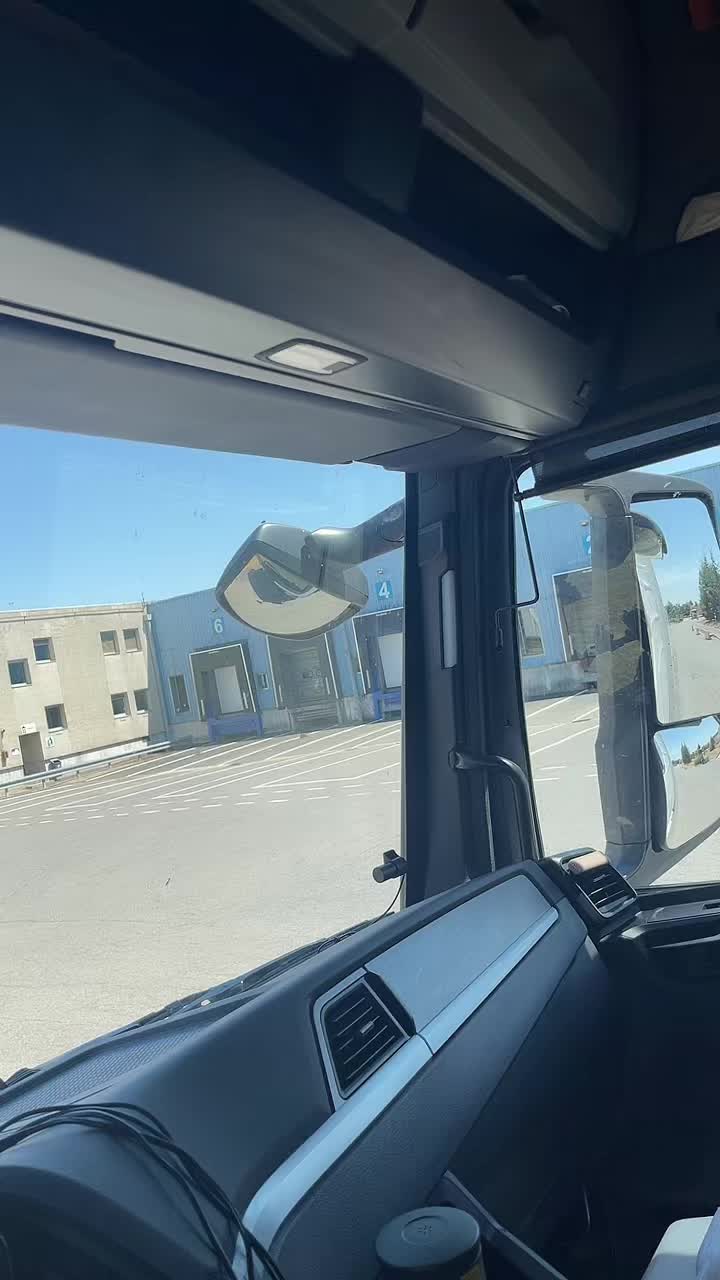 @Victor Victor🇲🇩🇮🇹
