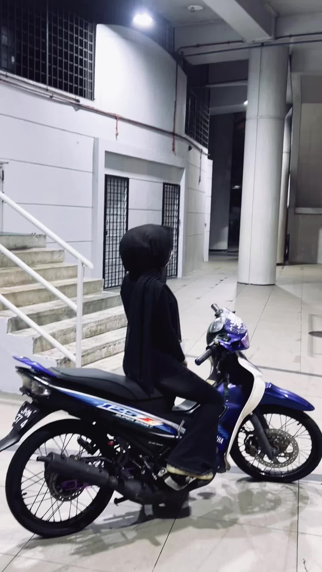 @𝓲𝓻𝓲𝓼𝓱 𝓭𝓪𝓷𝓲𝓪