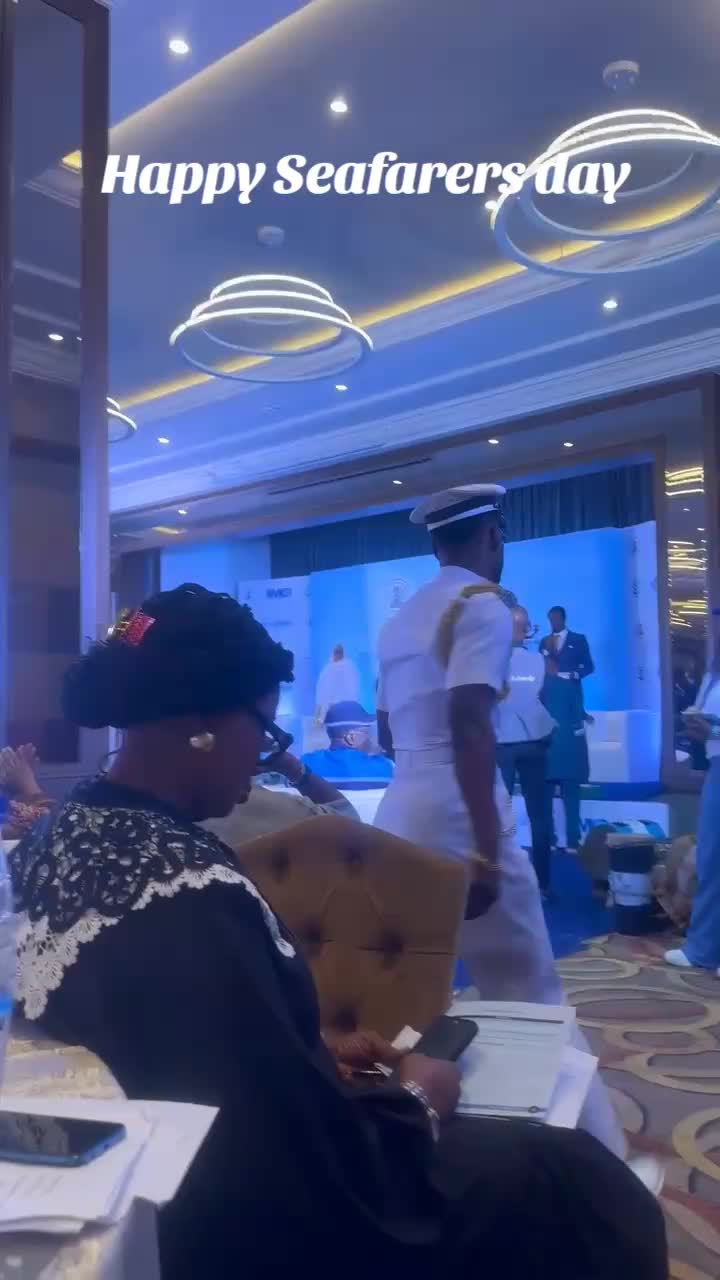 @Vasace👨&zwj;✈️ 🛳⚓🇳🇬 🇨🇳