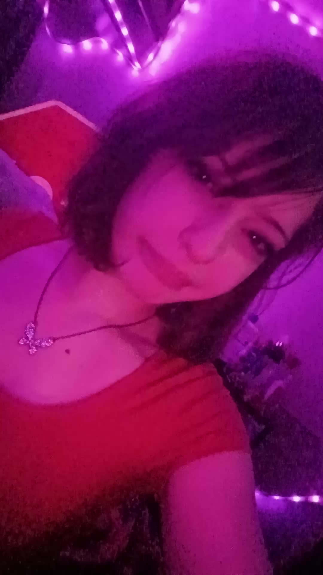 @whosthisdeva!