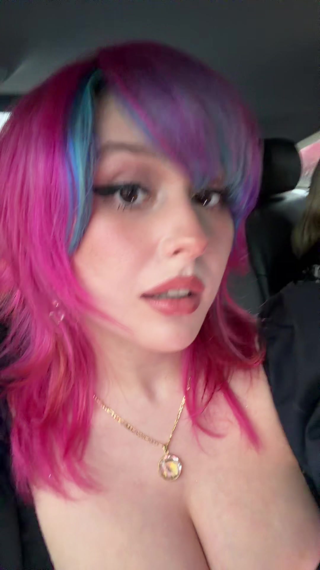 @cluelesslymia
