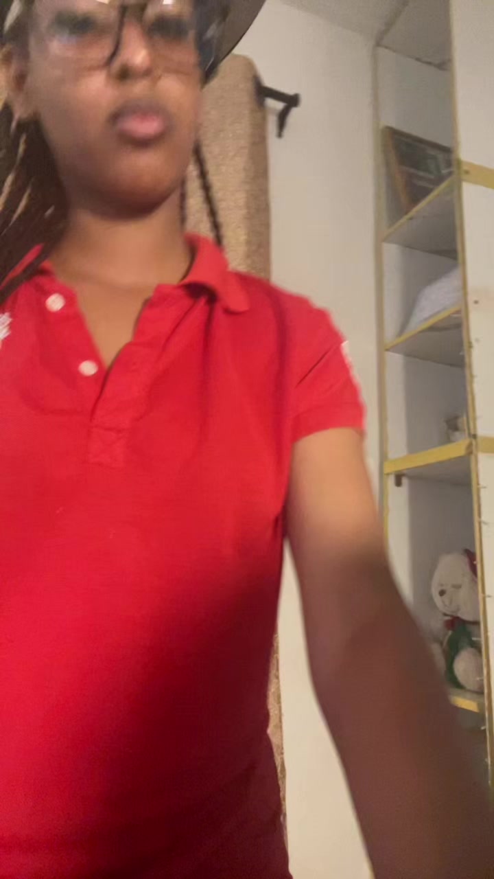 @__sherin🕷️🕸️