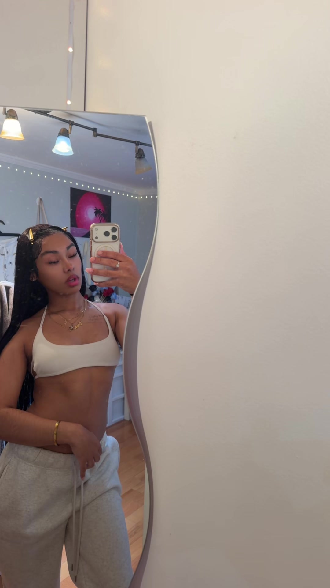 @🧞&zwj;♀️..