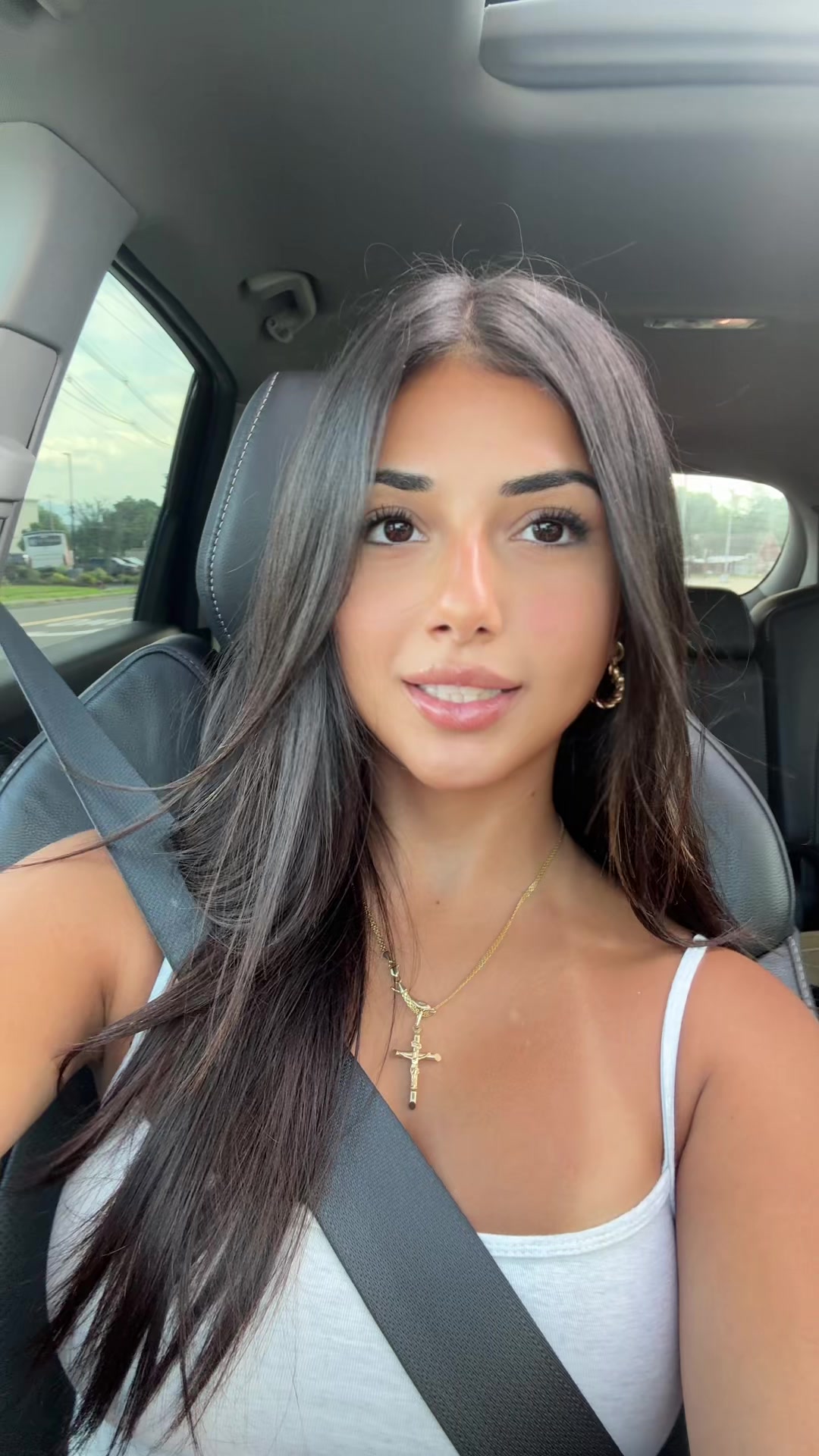 @bella
