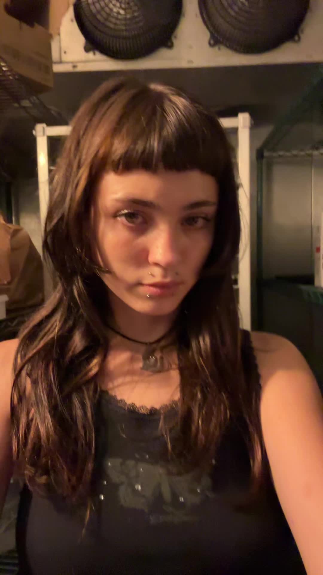 @vviviennnnn