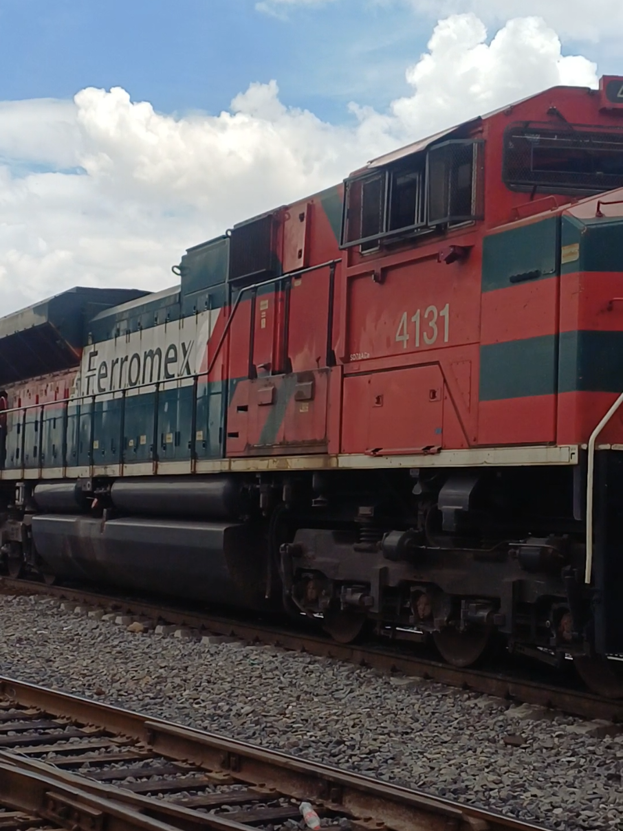 @Ferrocarriles Andy.
