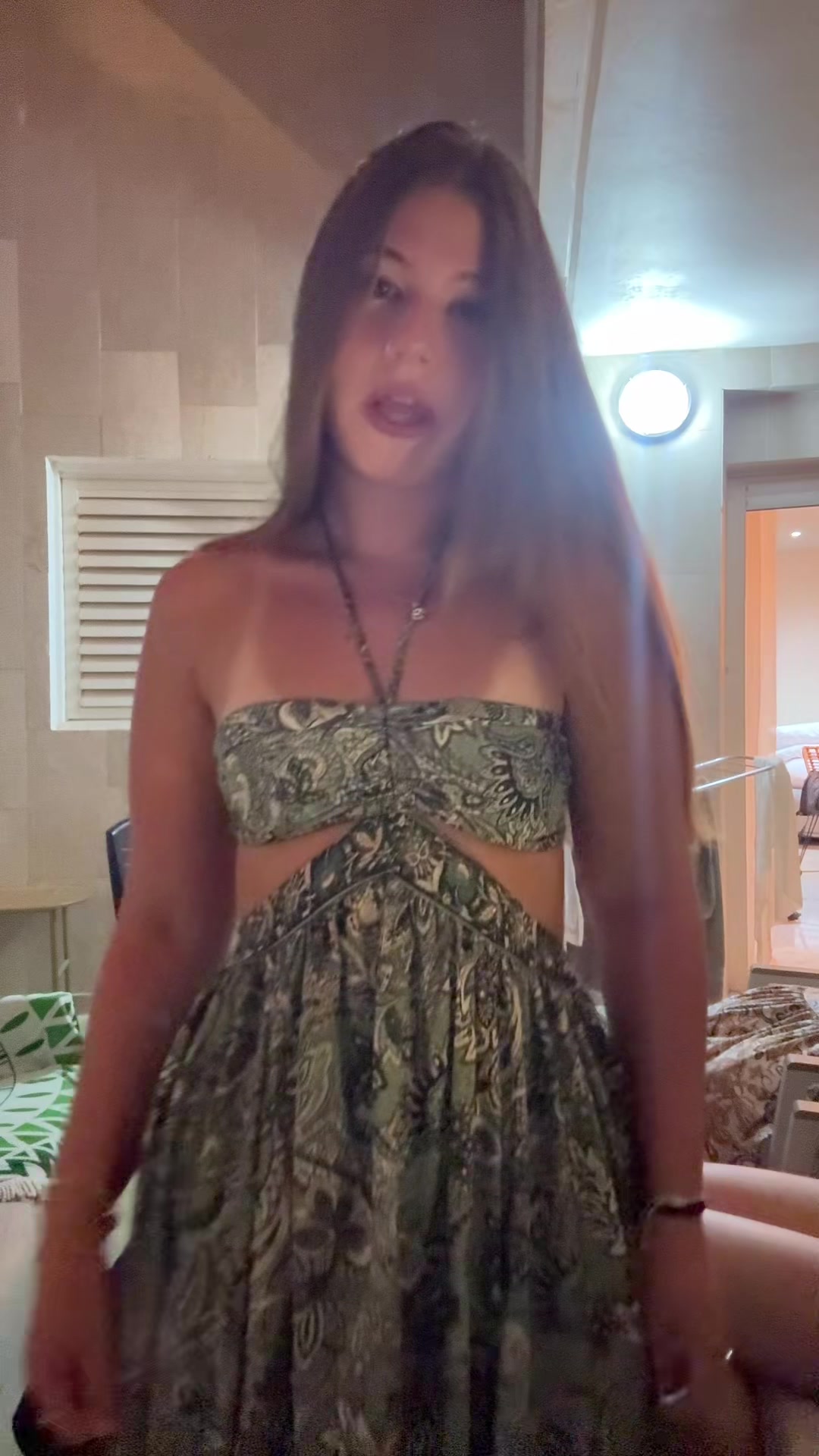 @𝓗𝓲𝓵𝓸𝓼𝓱
