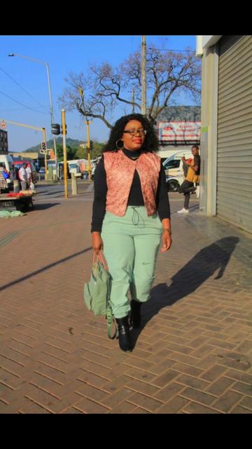 @Reneiloe M🇿🇦