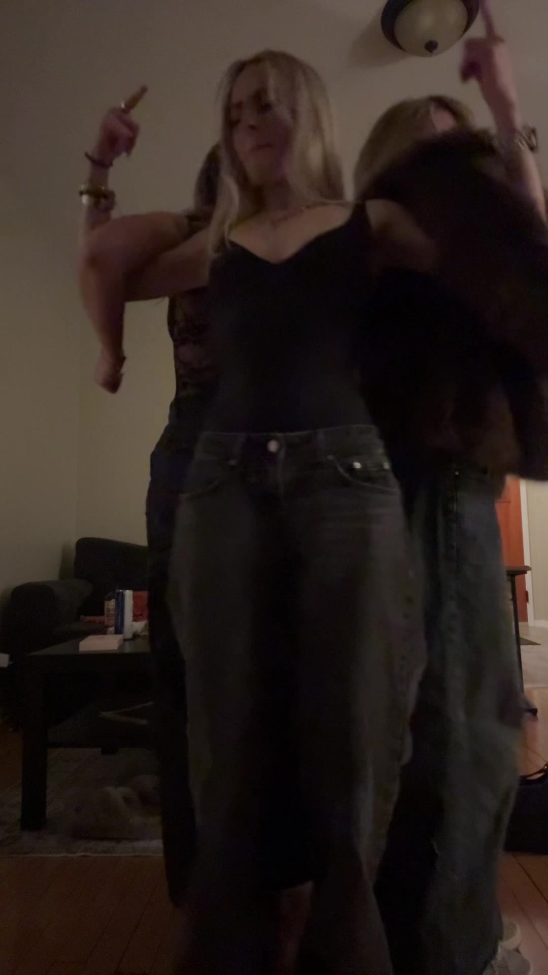 @Ella
