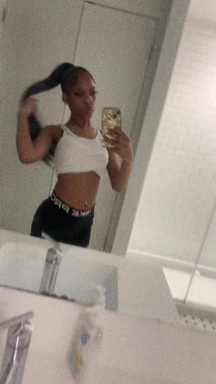 @★