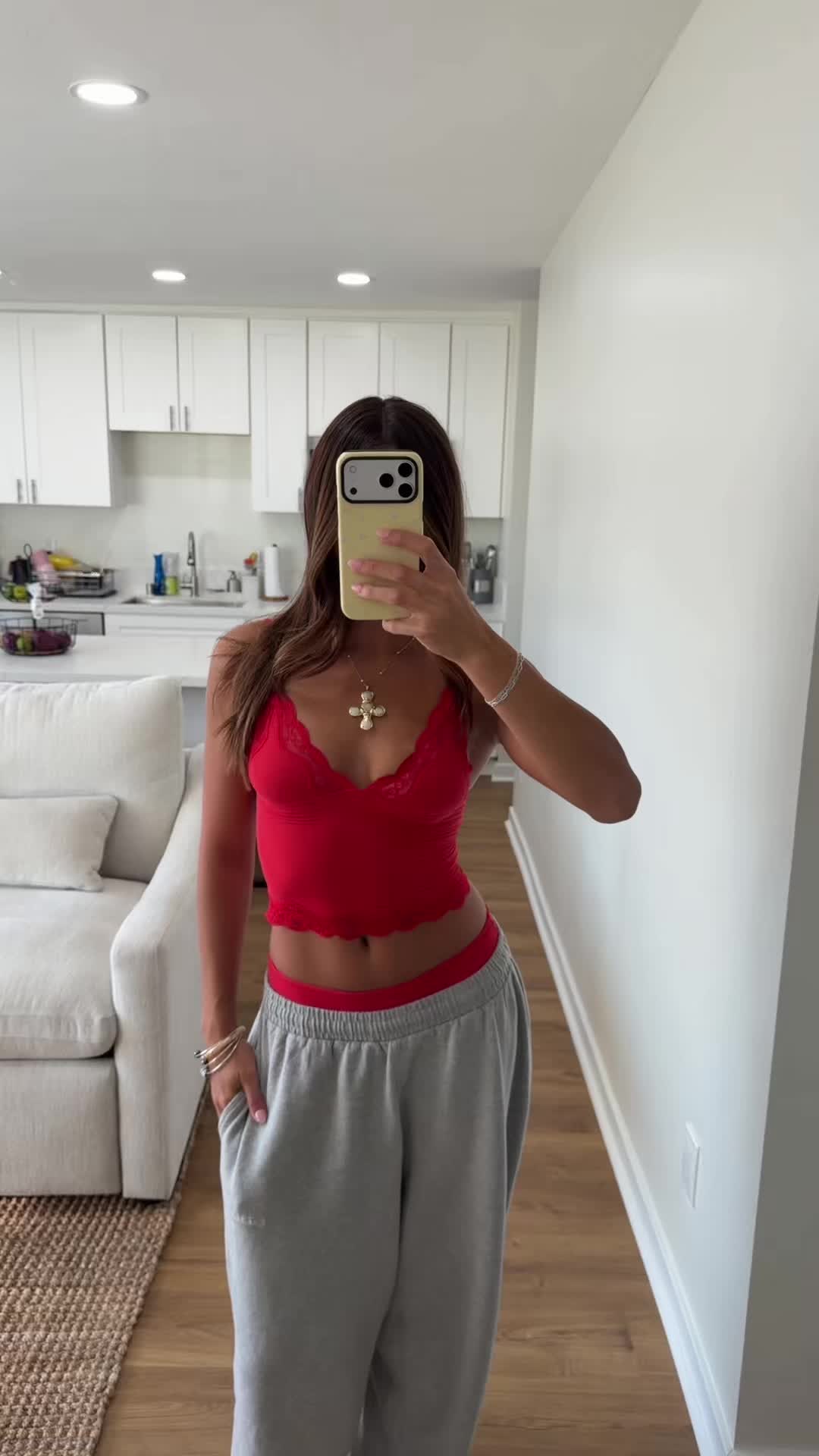 @MiaLoren