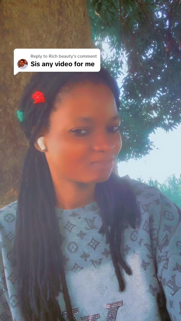 @Wife of young boy 🤦♂️🤦♂️