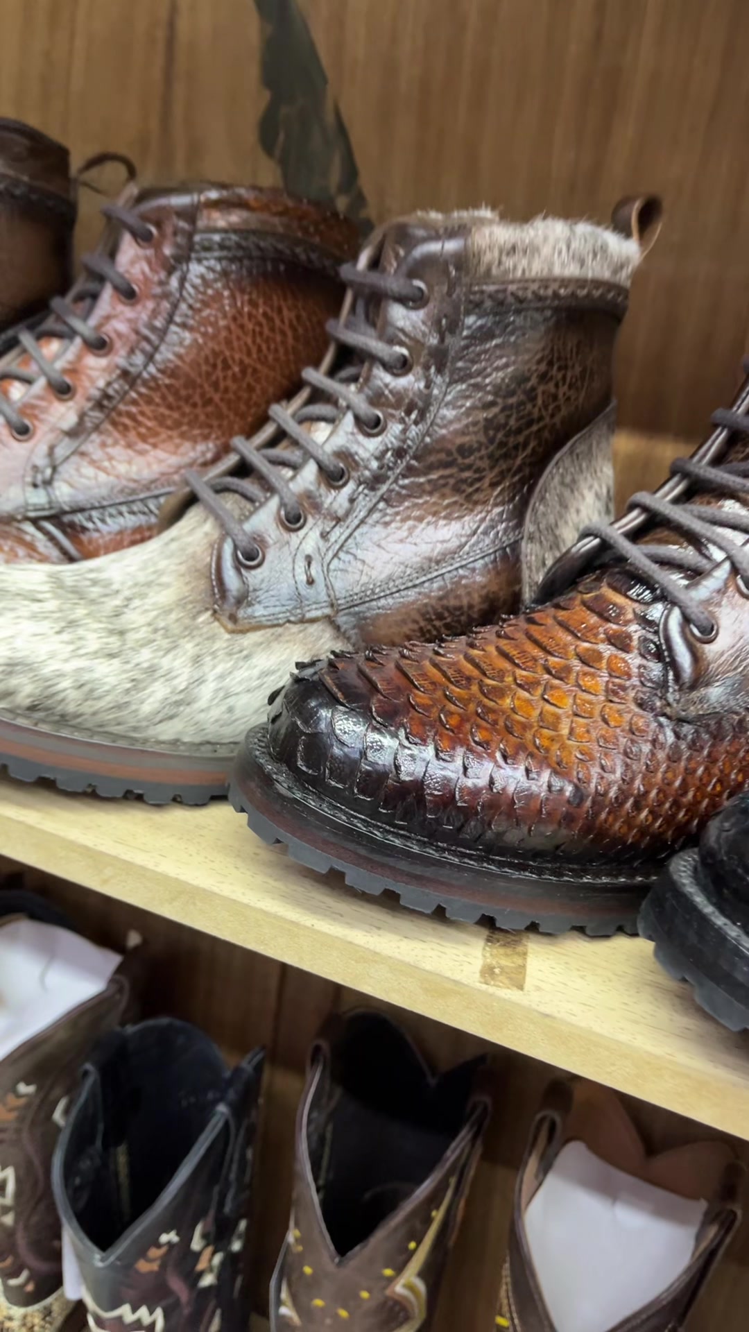 @Luxy Zapaterias