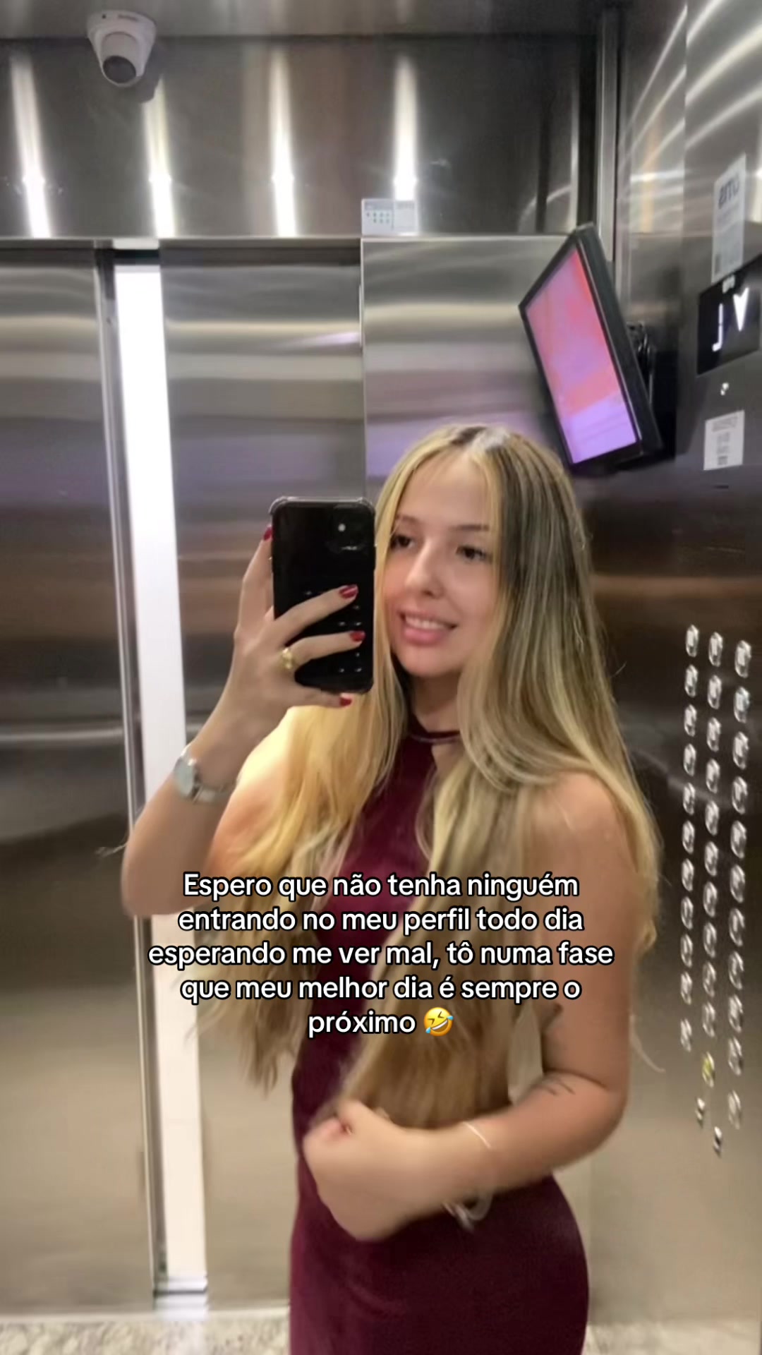 @Mábia