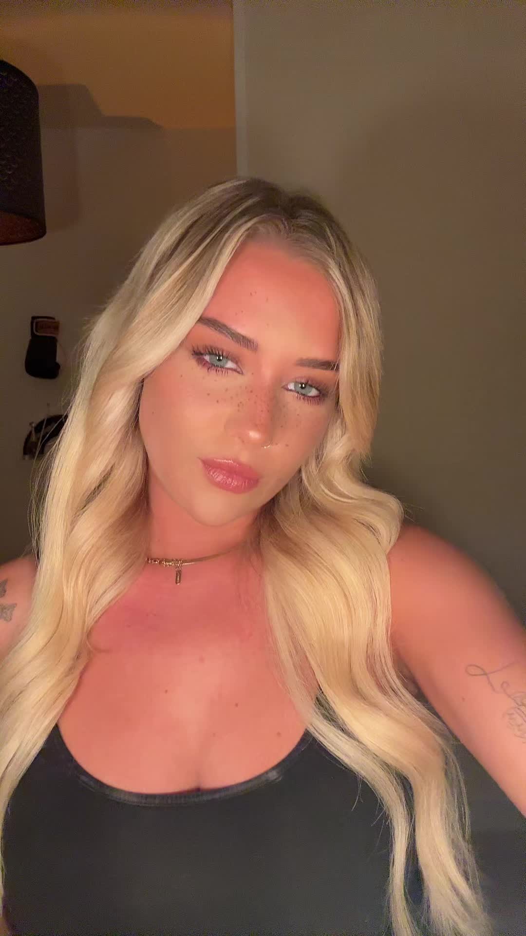 @femmeofficieel