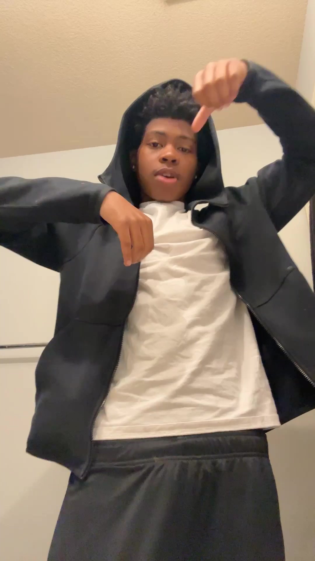 @nique