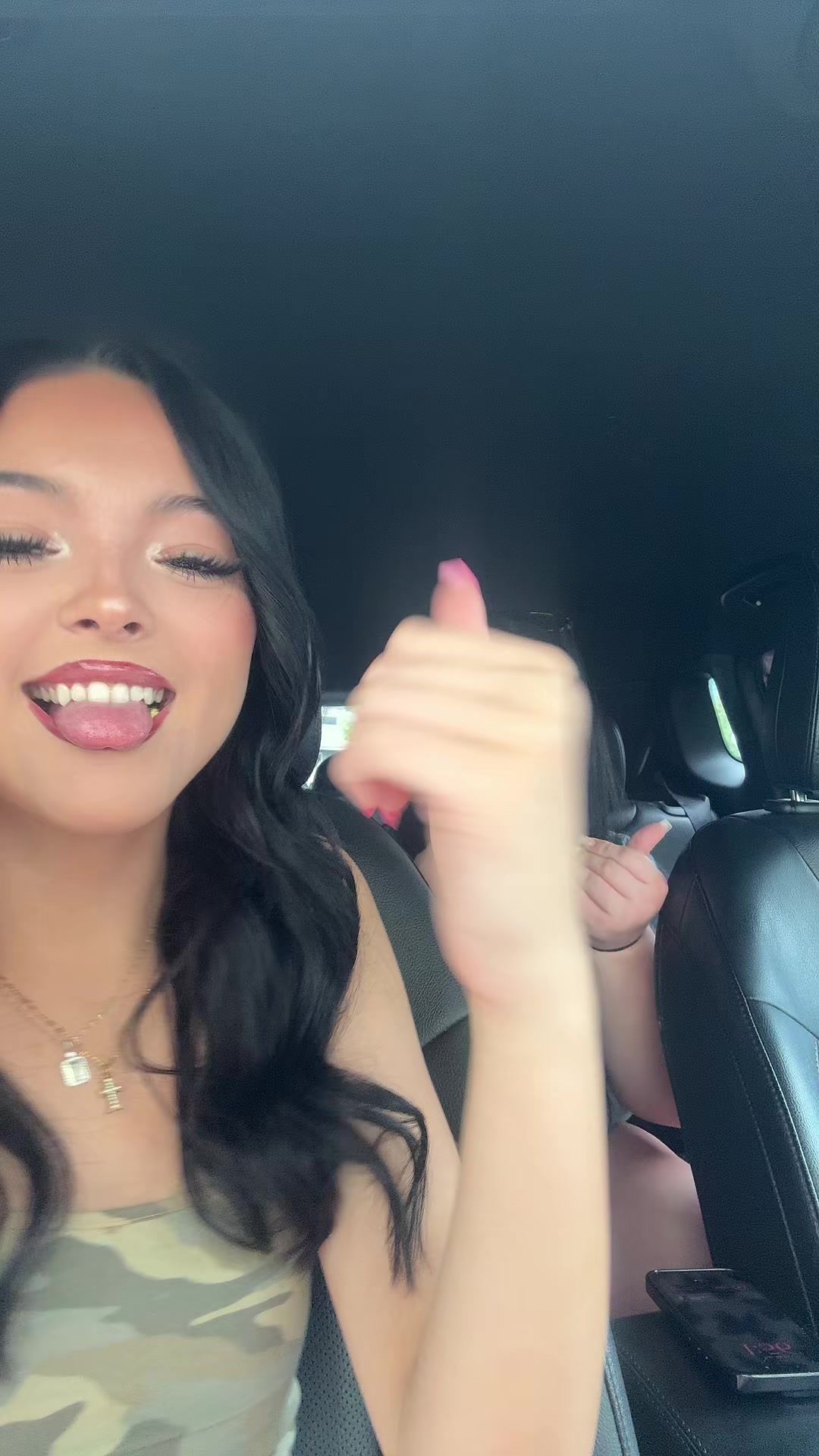 @whoami