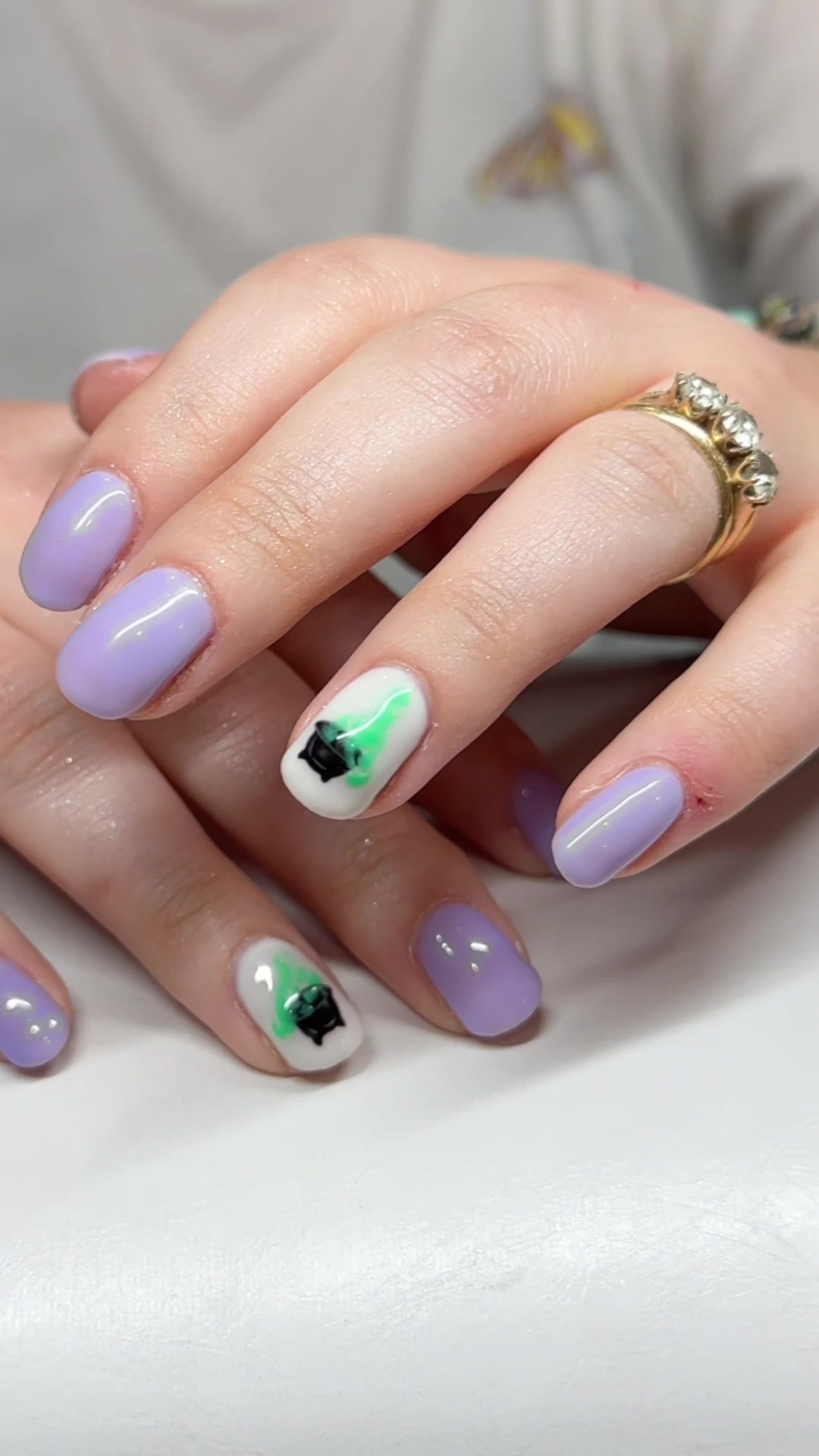 @✨Jennie⚡️Licensed Nail Tech✨