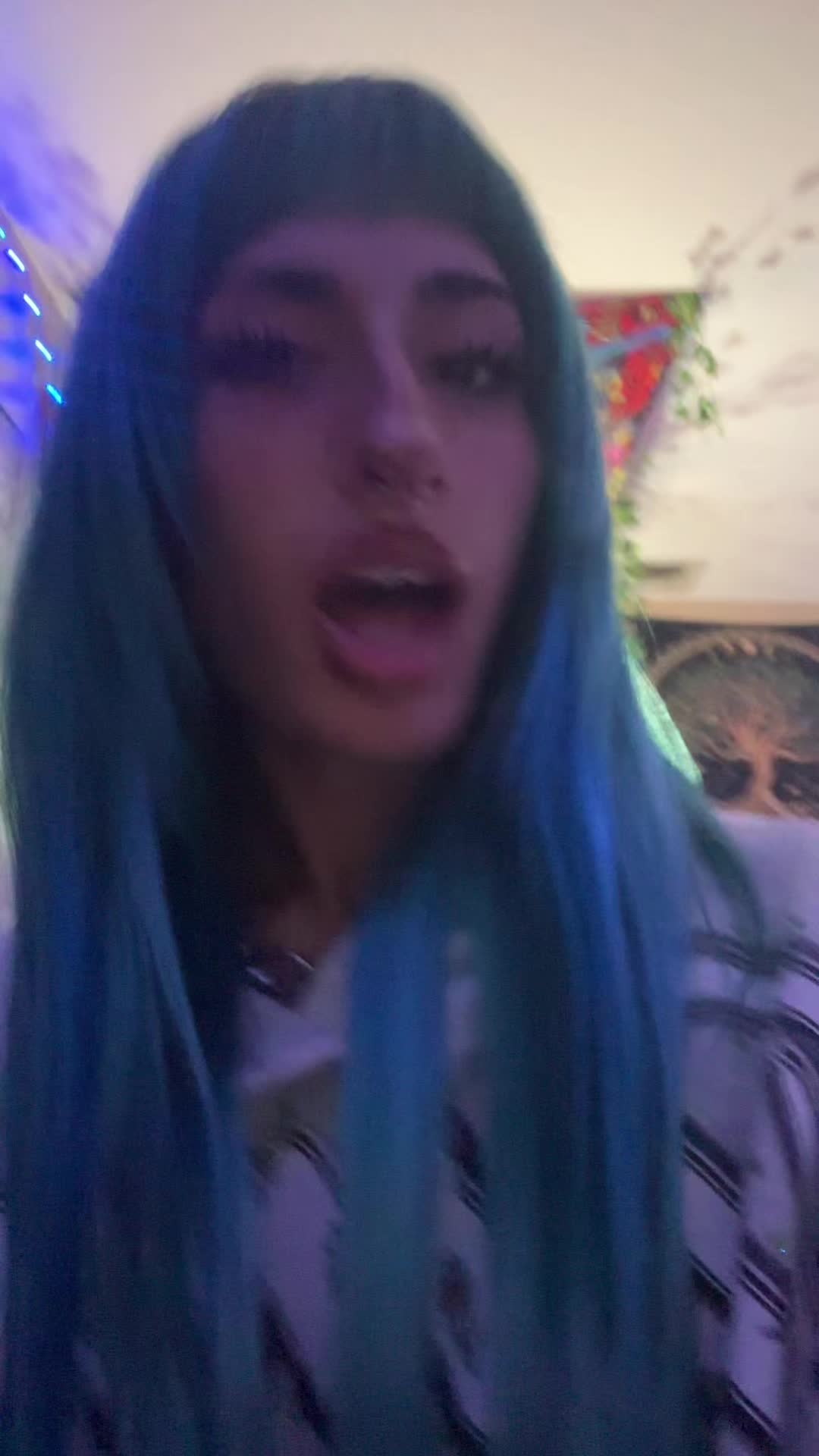 @≽ܫ≼