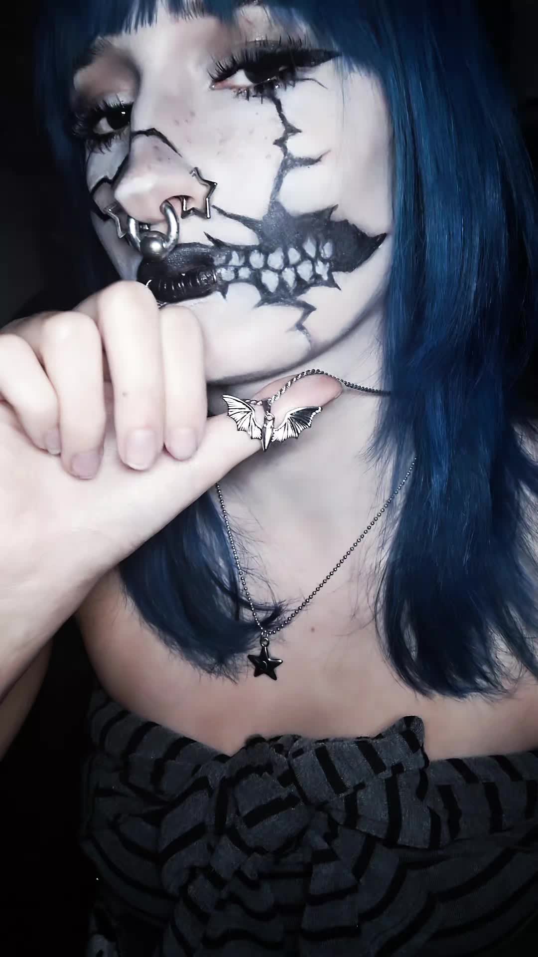 @꒰ঌVeil໒꒱