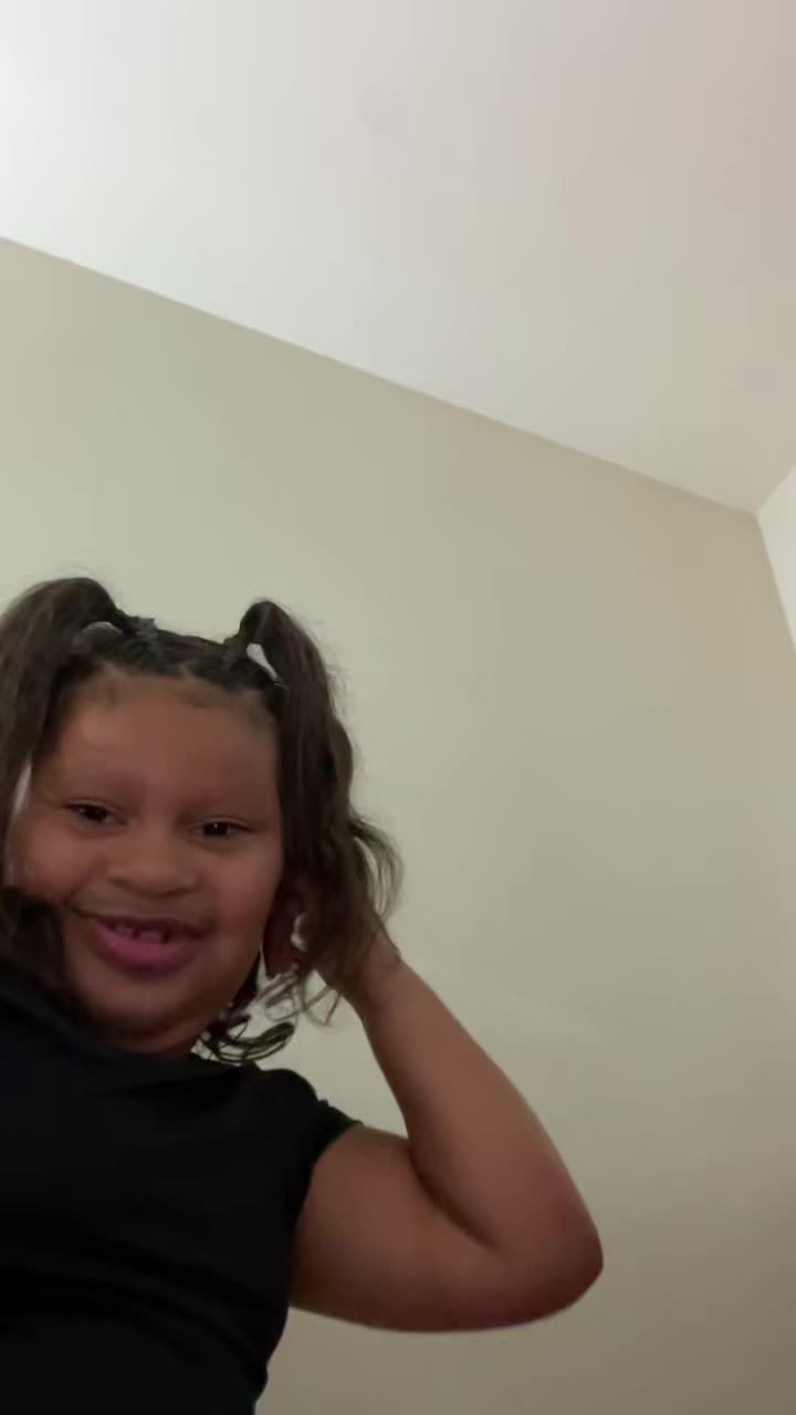@Bella Diaz