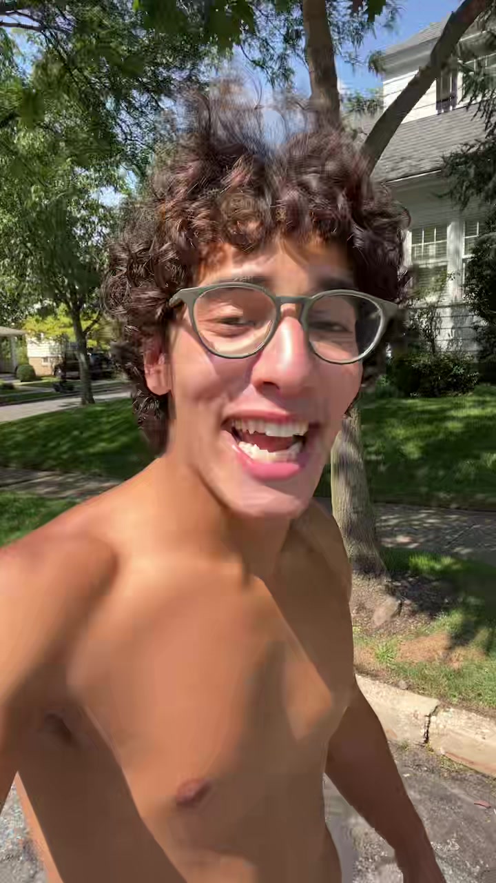 @nichelittleboy